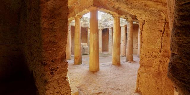 Экскурсия: Истории и мифы древнего Пафоса