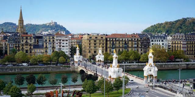 Экскурсия: Сан‑Себастьян — баскский Париж на жемчужном берегу La Concha