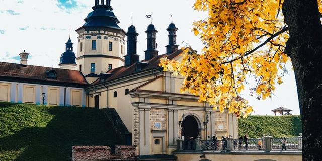 Экскурсия: По Несвижу — с коренной несвижанкой
