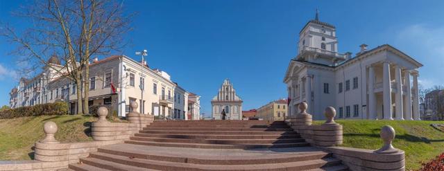 Экскурсия: Утро в городе М: экскурсии в мини-группе