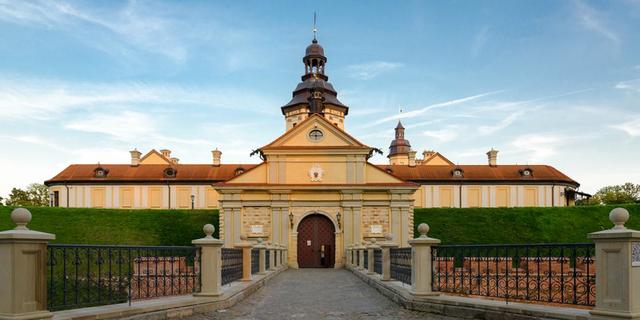 Экскурсия: Замки Беларуси: групповая экскурсия в Мир и Несвиж из Минска