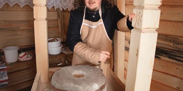 Экскурсия: «По сусекам поскрести — по амбарам помести»: мастер-класс на мельнице