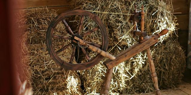 Экскурсия: «Искусное веретено»: мастер-класс по прядению в Вологде