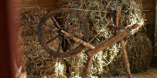 Экскурсия: «Искусное веретено»: мастер-класс по прядению в Вологде