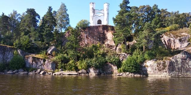 Экскурсия: Вдоль берегов Выборга и парка Монрепо — на скоростном катере в мини-группе