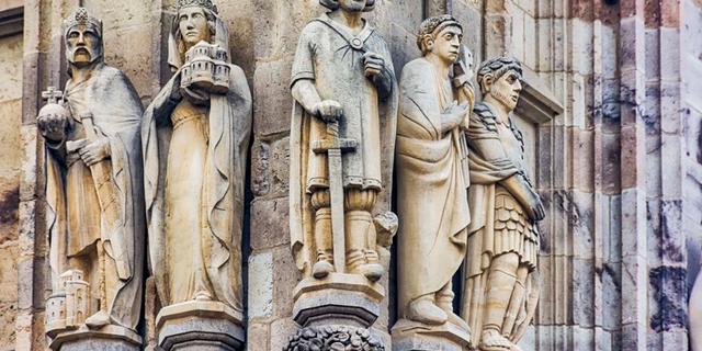 Экскурсия: Охотники за привидениями в Кёльне: семейный квест без гида (8+)