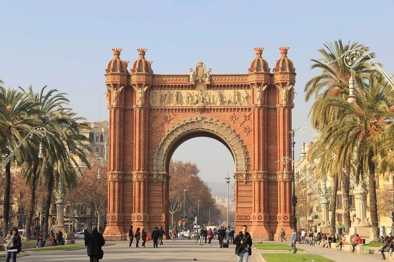 Триумфальная арка. Барселона