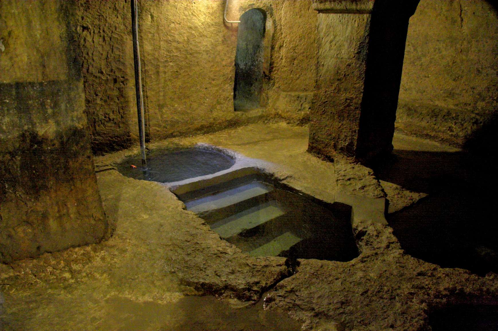 Средневековые еврейские бани
